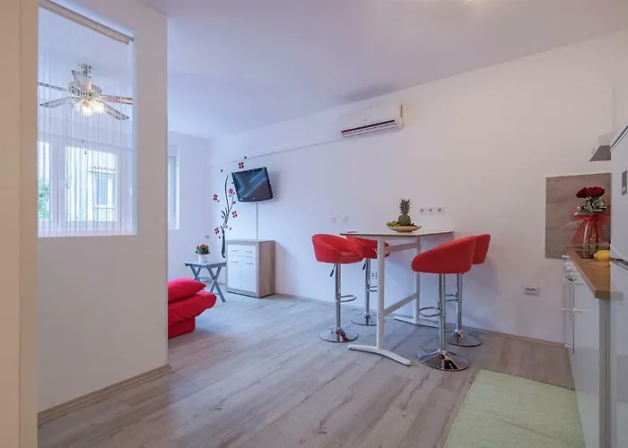 Danijela I Lejlighed